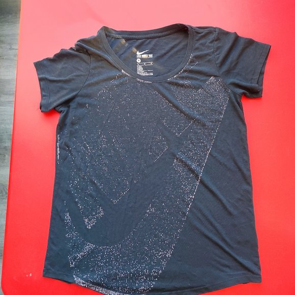 The Nike Tee shadow design black T-shirt women's size M - Picture 1 of 4